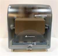 NEW AUTOMATED TOUCHLESS TOWEL DISPENSER