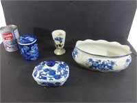 4  pièces bleu et blanc - 4 blue and white china