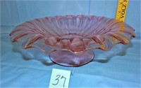 signed heisey lg. pink stipple ray bowl