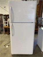 Frigidaire combo refrigerator & freezer