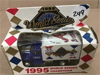 1995 Matchbox World Series Delivery Van