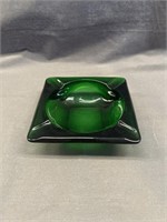 6 INCH VINTAGE SQUARE EMERALD GREEN ASHTRAY