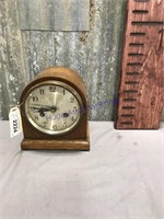 Gilbert wind up clock