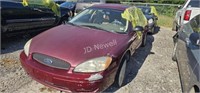 2006 FORD TAURUS 1FAFP53U06A150409 KEY IN IT