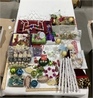 Christmas Decor Lot