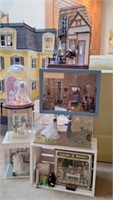 Room Boxes, Miniature Collectibles