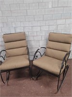 2 Metal rocking chairs with cussions
