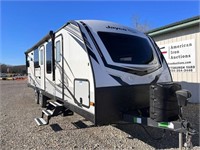 2022 Jayco Whitehawk Camper - Titled