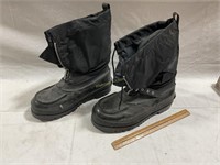 Lemans size 9 snow boots in good condition.