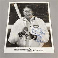 BROOKS ROBINSON PHOTOGRAPH - AUTOGRAPHED