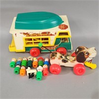 FISHER PRICE FAMILY CAMPER & SNOOPY DOG