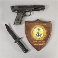 BBGUN RUBBER KNIFE & MILITARY AWARD