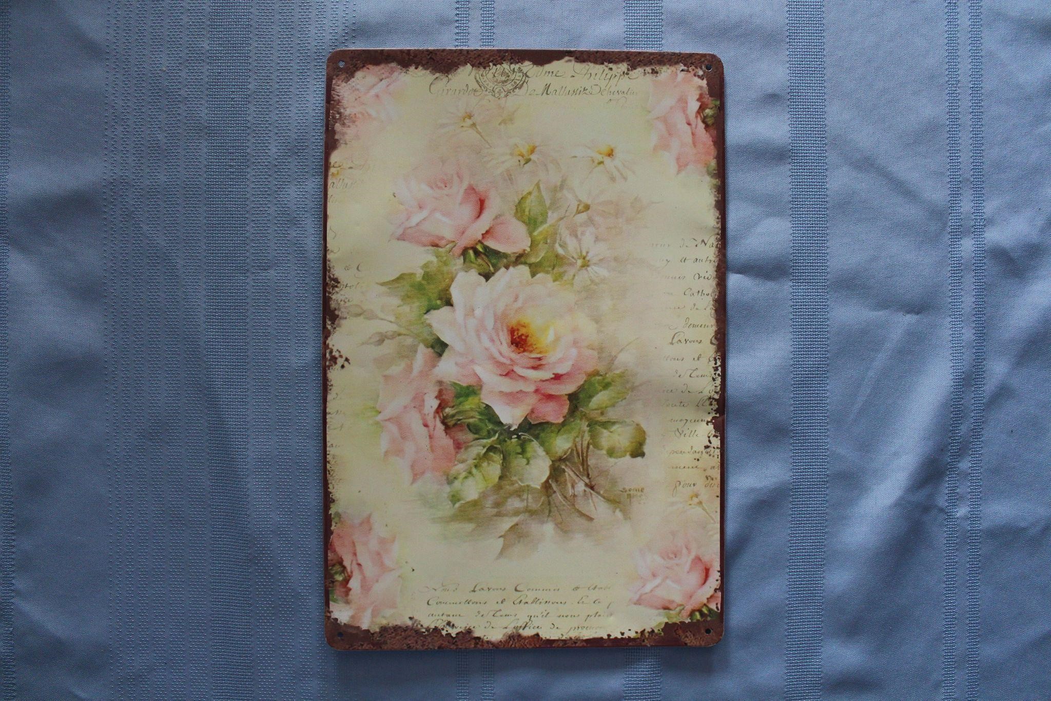 Retro Tin Sign: Vintage Roses