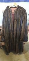 (1) Ladies Fur Coat (Size Unknown/Damage On Right