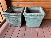Pair of ceramic pots