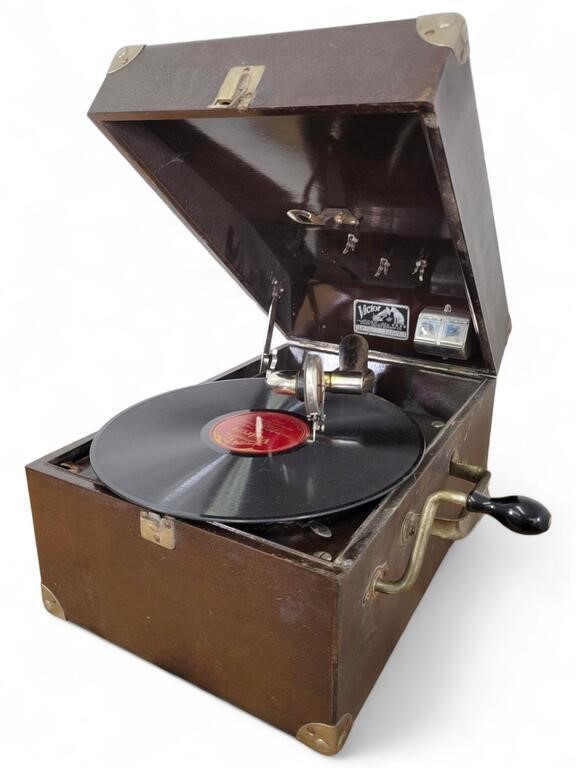 Victor VV-50 Suitcase Model Phonograph