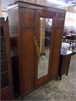 Tiger Oak Beveled Mirror Door Wardrobe
