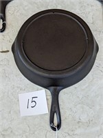 Lodge 3 Notch #7 Cast Iron Skillet