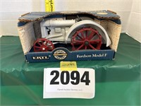 Ertl Fordson Model F 1:16 Scale Tractor