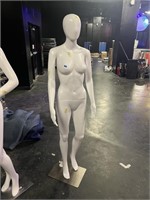 FEMALE BODY MANNEQUIN - FEMALE 5.8" APPROX -