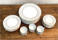 25 pc Fitz and Floyd Pareille Fine China
