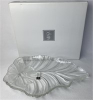 Mikasa Hibiscus Frost Centerpiece Platter 17.5"