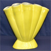Red Wing Pottery 416 Gladiolus Vase Banana Yellow