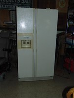 Kitchen Aid Superba Side By Side Refridgerator