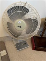 TABLE FAN