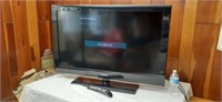 Samsung 40", flat screen color TV,  3 HDMI ports,