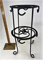 Longaberger Wrought iron mug stand needs some