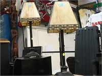 PAIR OF TIFFANY STYLE TABLE LAMPS WITH SLAG GLASS