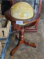globe with stand