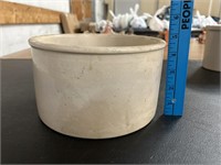 Roseville Pottery 2 qt. Low Jar Crock