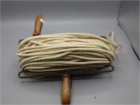 Vtg wood handle winder reel clothes line w/rope