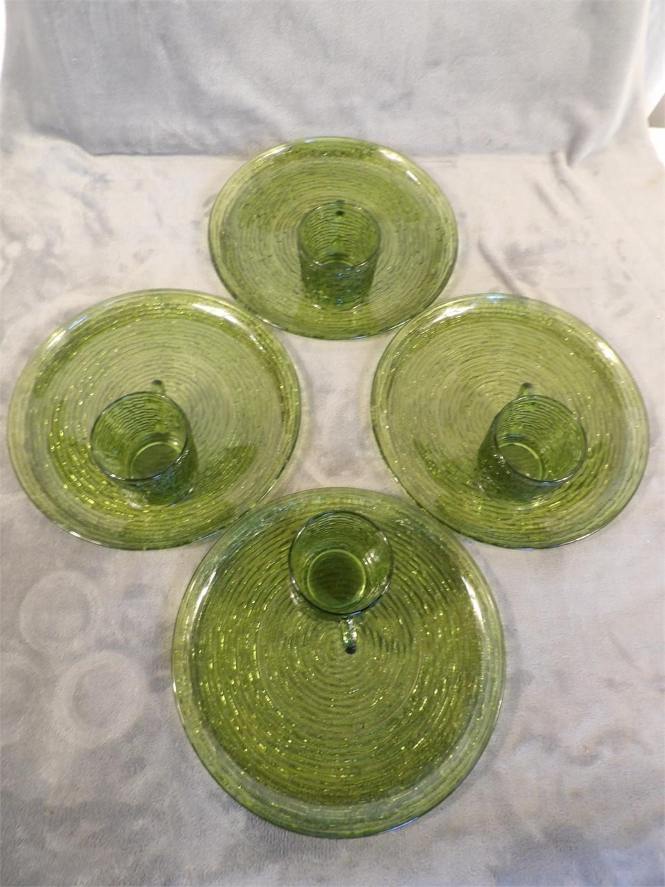 Vintage Green Snack tray and cups