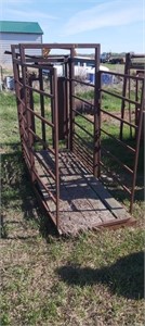 head gate with floor and gates