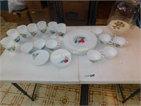 Dinnerware/Serving White with Fruit Vintage lot