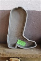 CAST ALUMINIUM COWBOY BOOT CAKE PAN