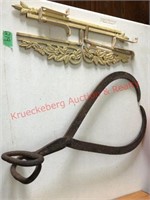 ice tongs, cast iron decoration