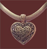 STUNNING VINTAGE SIGNED LOVE DUST HEART NECKLACE