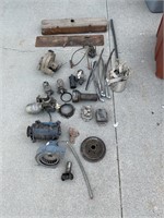 Assorted antique auto parts****