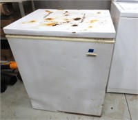 Small Frigidaire chest freezer, works but is rough