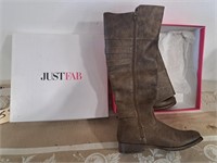 Ladies new Justfab Willana boots Size US 7