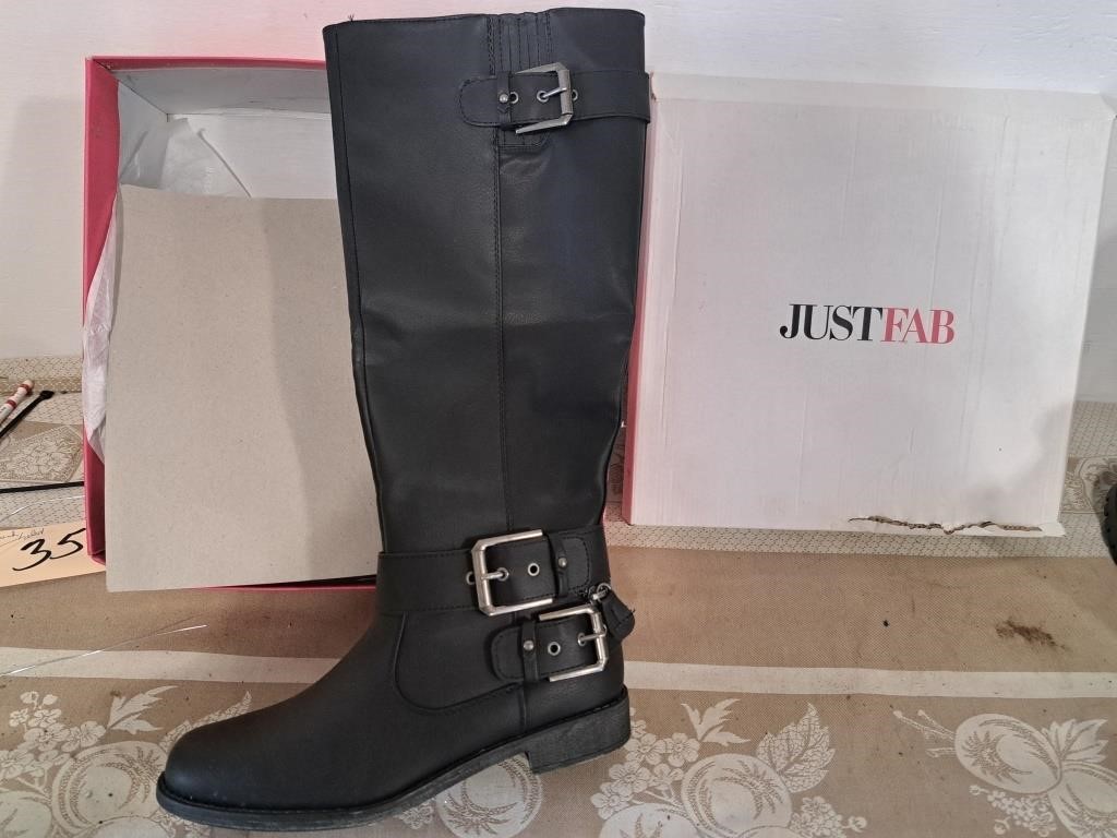 Ladies new Justfab Carmaletta boots size US 9