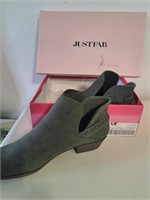 Ladies new Justfab Lyrica boots size US 9