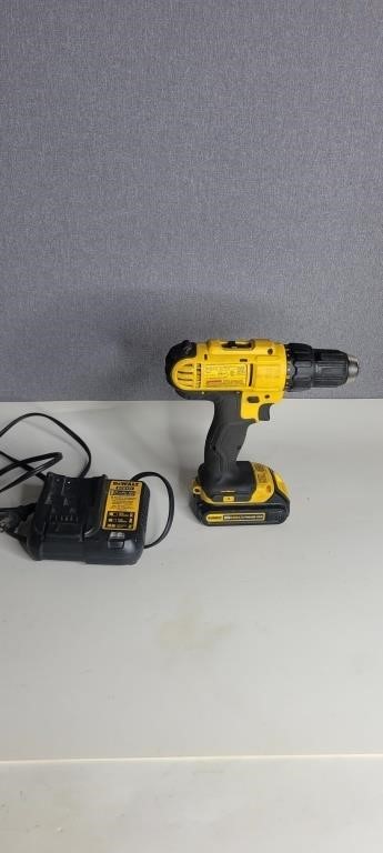 DEWALT DCD771 1/2" CORDLESS DRILL