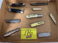 FLAT W/ 10 POCKET KNIVES