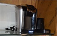 Keurig Coffee Maker with Coffee Pot