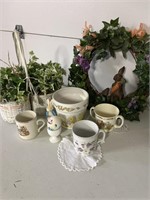 Lot of Easter items, children’s mugs